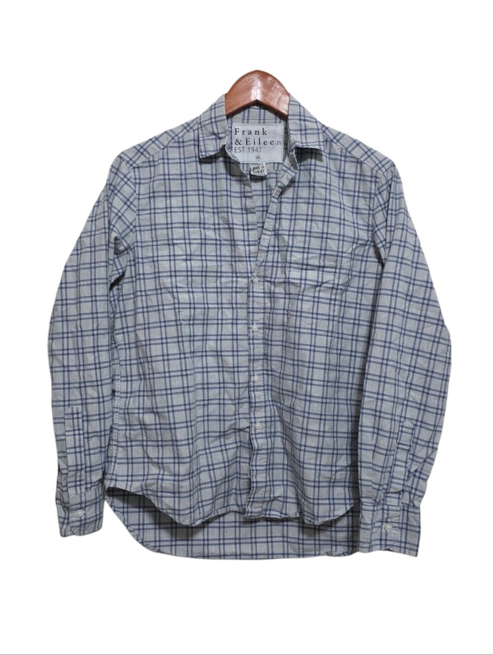 Frank & Eileen The Eileen Button Up in Blue/Grey Plaid Size XS